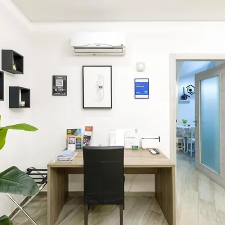 Home4apartment Center, Private Patio Salerno